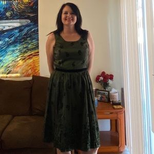 NECA Bella Swan Green Dress Twilight New Moon